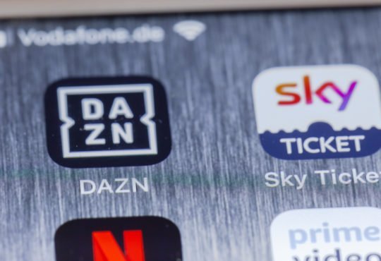 DAZN und Sky