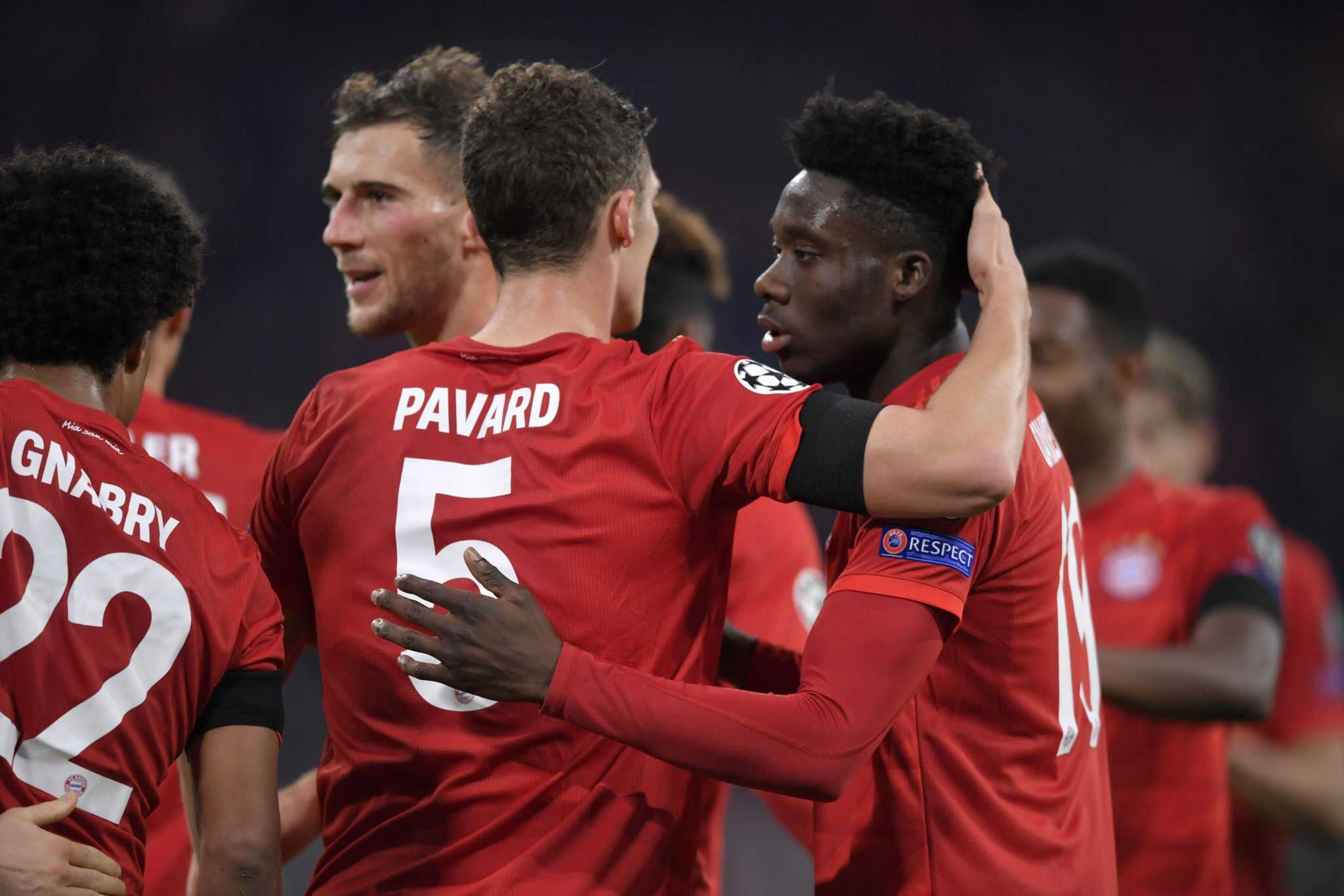 Benjamin Pavard und Alphonso Davies