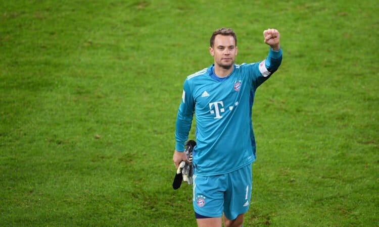 Bayern-Startelf gegen Stuttgart: Neuer feiert sein