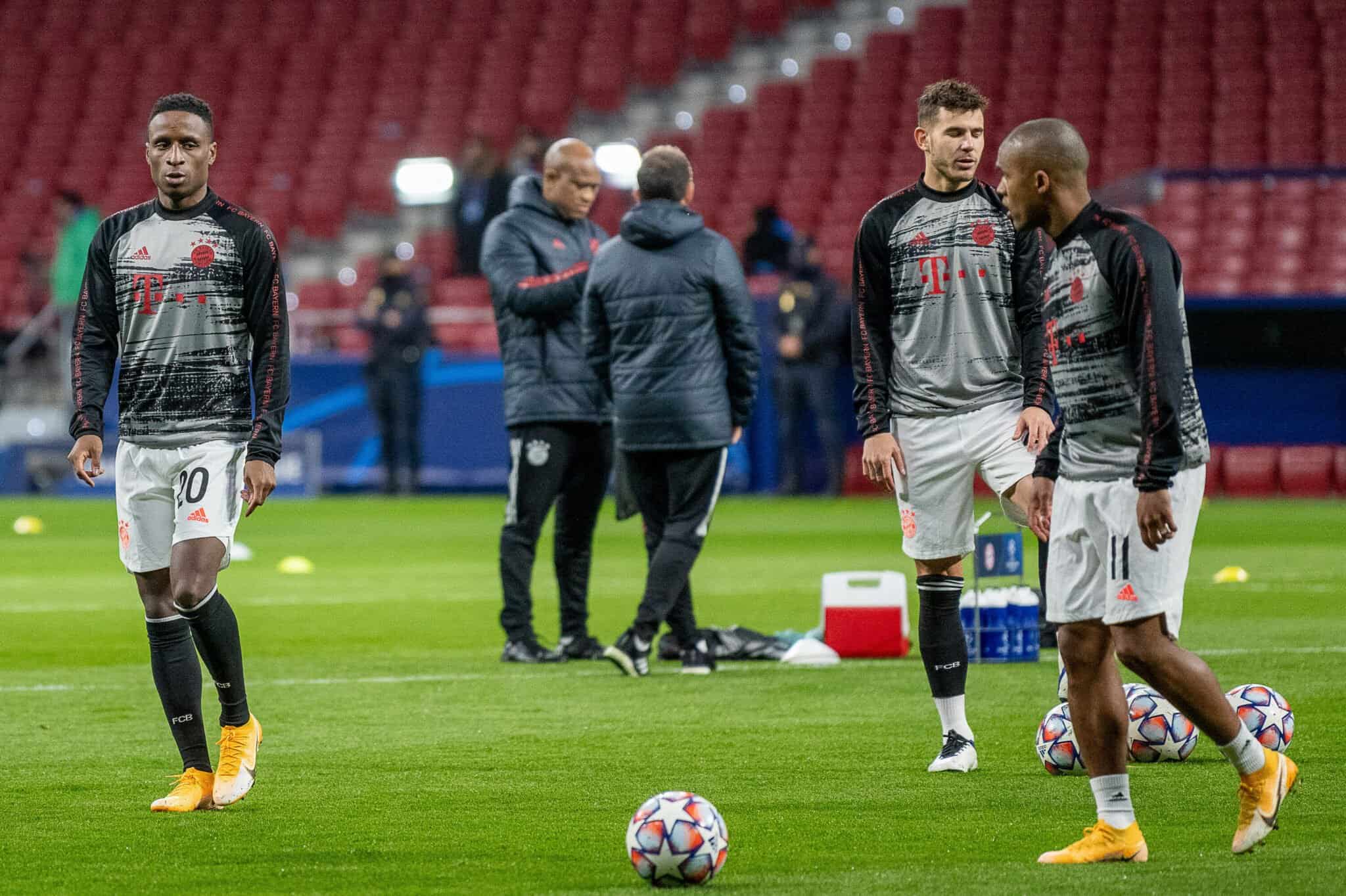 Bouna Sarr und Douglas Costa