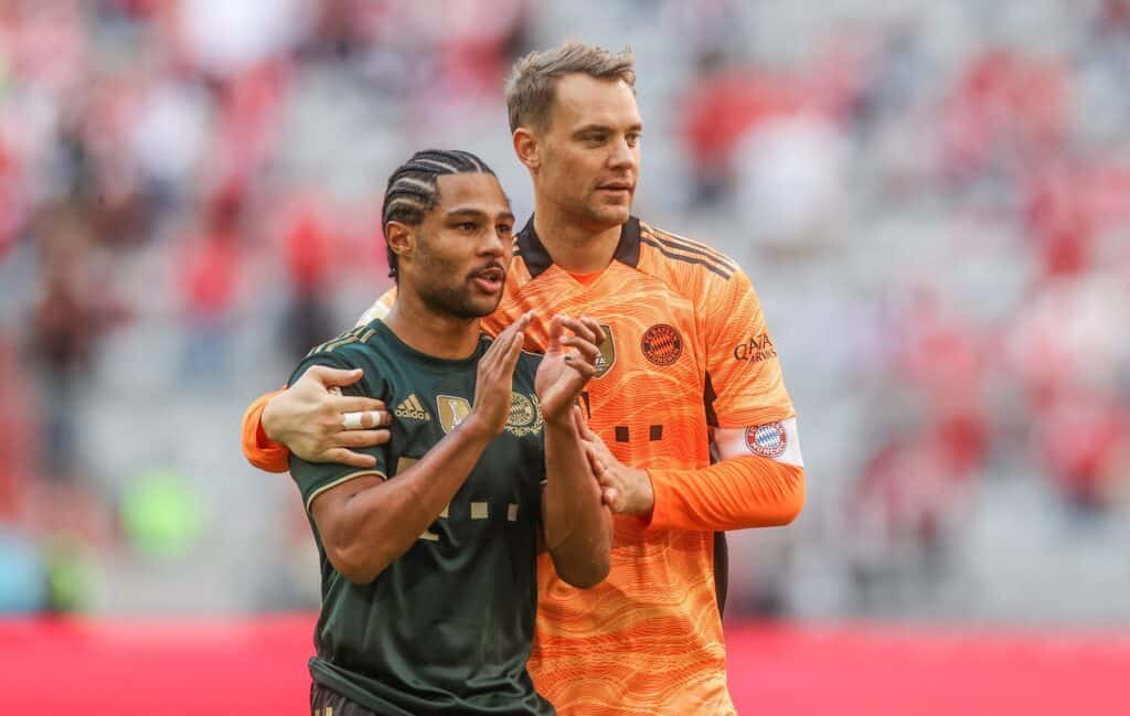 Manuel Neuer und Serge Gnabry