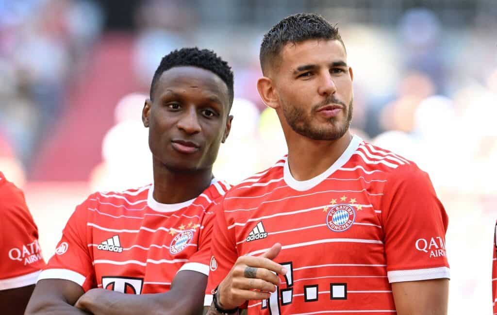 Bouna Sarr und Lucas Hernandez