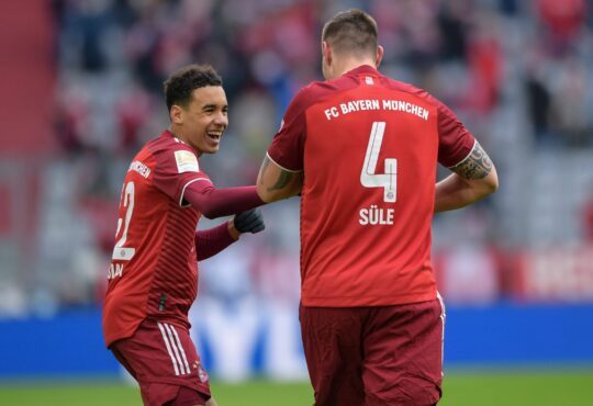 Jamal Musiala und Niklas Süle