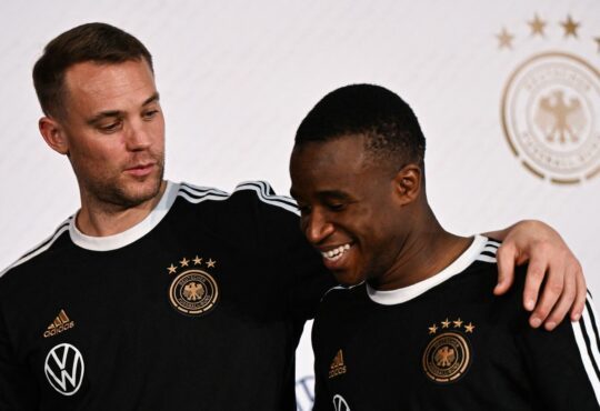 Manuel Neuer und Youssoufa Moukoko