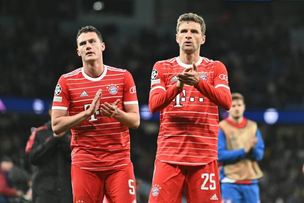 Benjamin Pavard und Thomas Müller