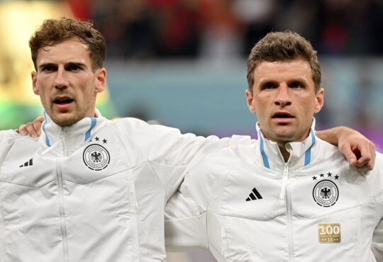 Leon Goretzka und Thomas Müller