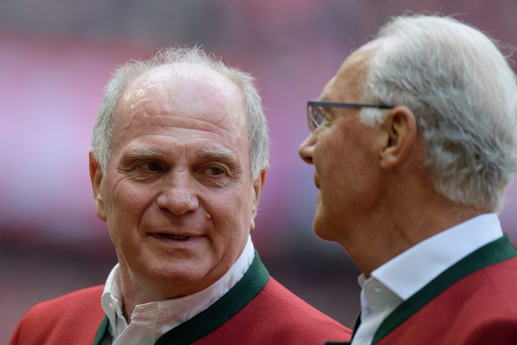 "Geschenk An Uns Alle" - FC Bayern Gedenkt Beckenbauer Mit Emotionalen ...