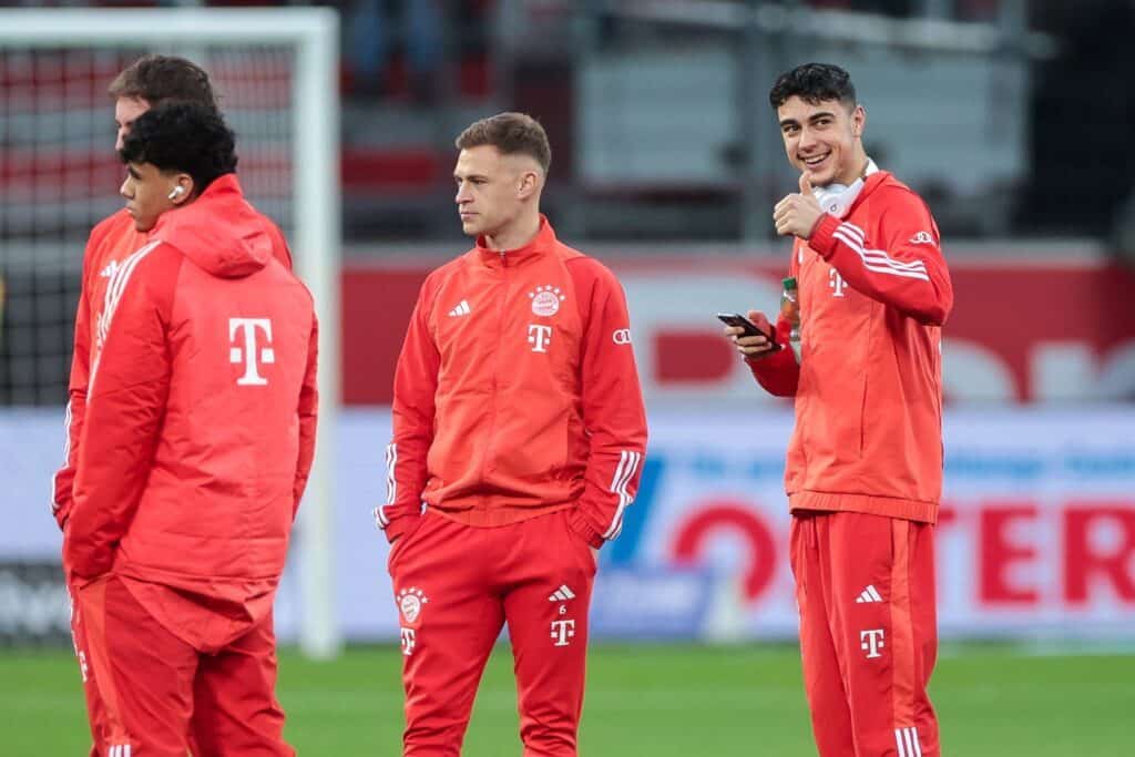 Joshua Kimmich und Aleksander Pavlovic