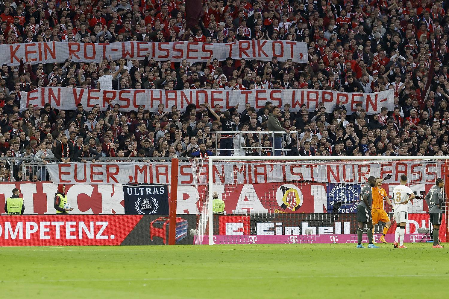 Bayern Fans Wiesn Trikot Banner