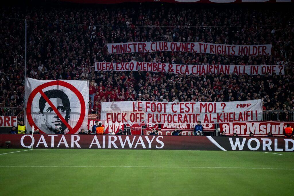 Protest-Banner Nasser Al-Khelaifi