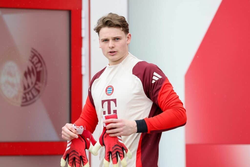 Jonas Urbig