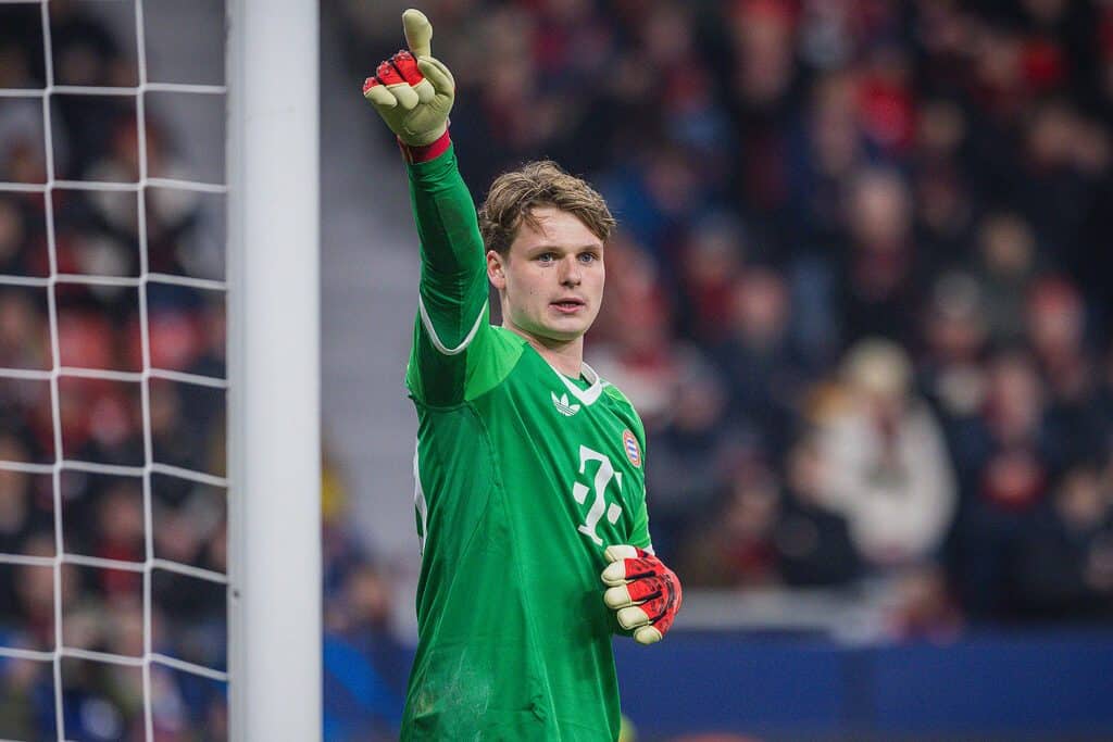 Jonas Urbig