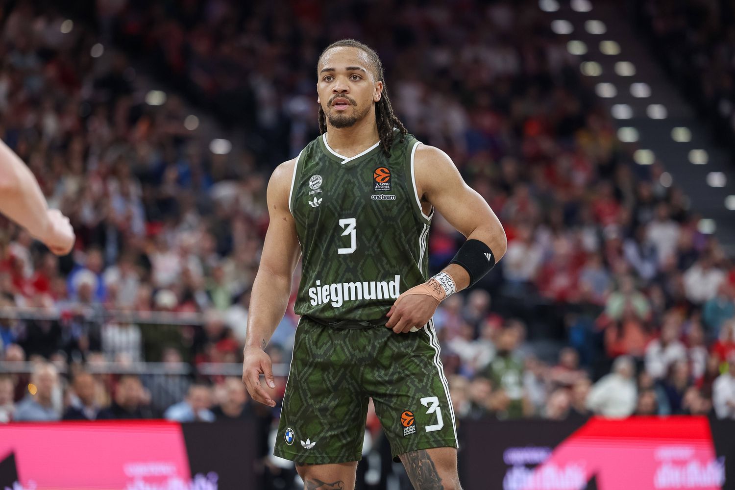 Schock-vor-EuroLeague-Showdown-Carsen-Edwards-fehlt-Bayern-wochenlang