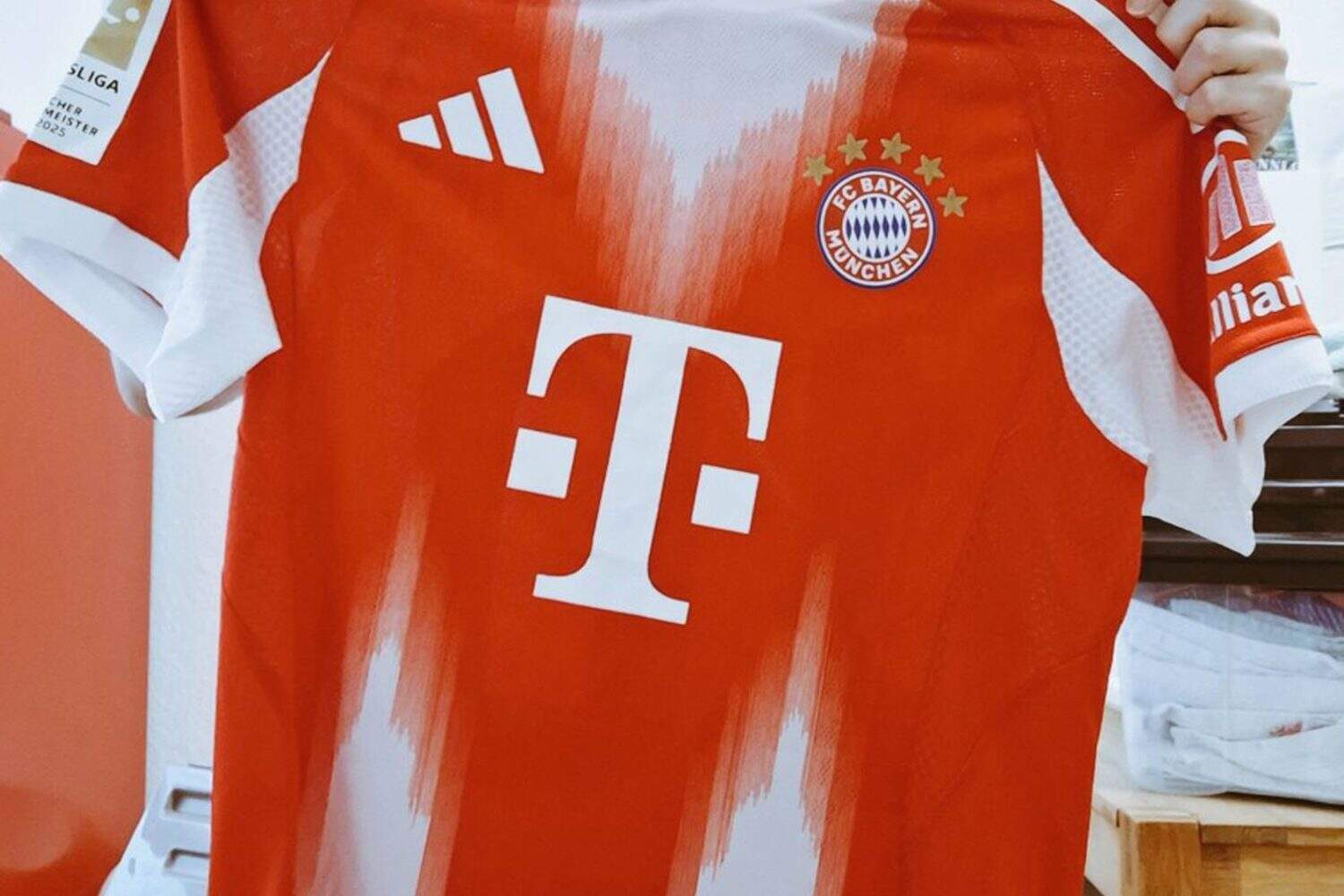 FC Bayern Home leak