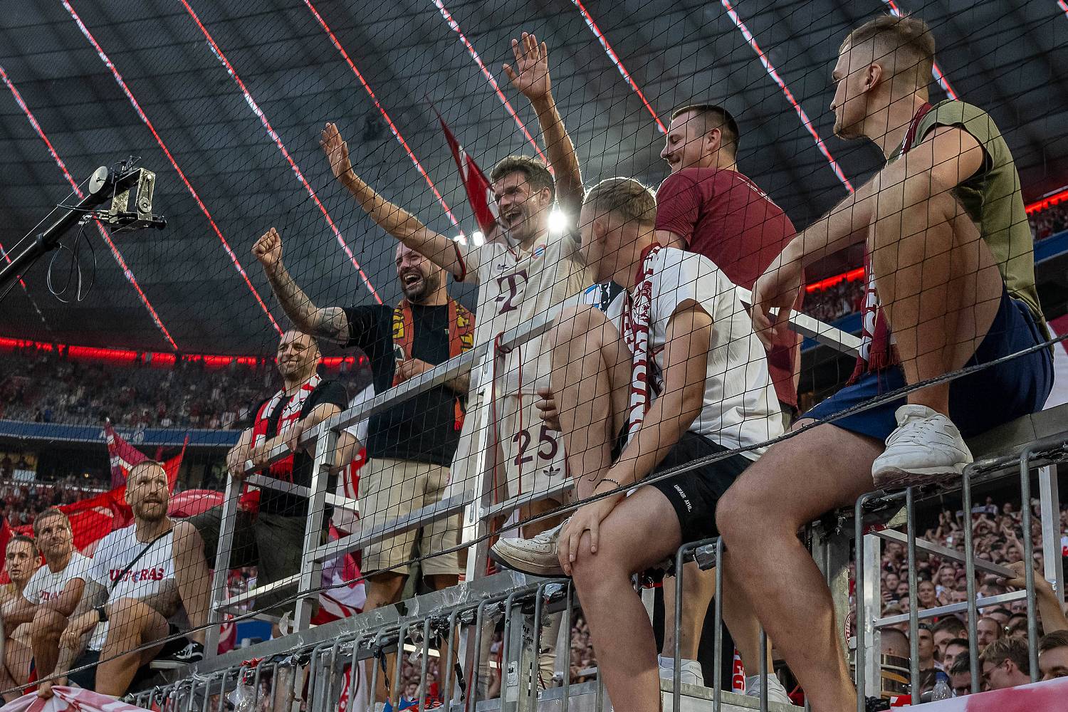 Choreo-und-Party-im-Club-Das-ist-der-Bayern-Plan-f-r-den-M-ller-Abschied