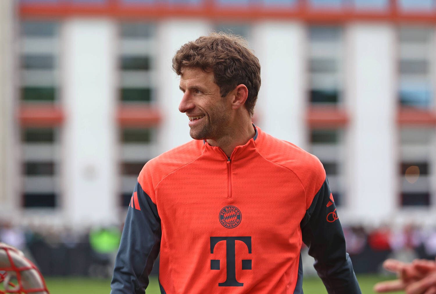 -Thomas-M-ller-spielt-immer-Van-Gaal-erkl-rt-Kultspruch