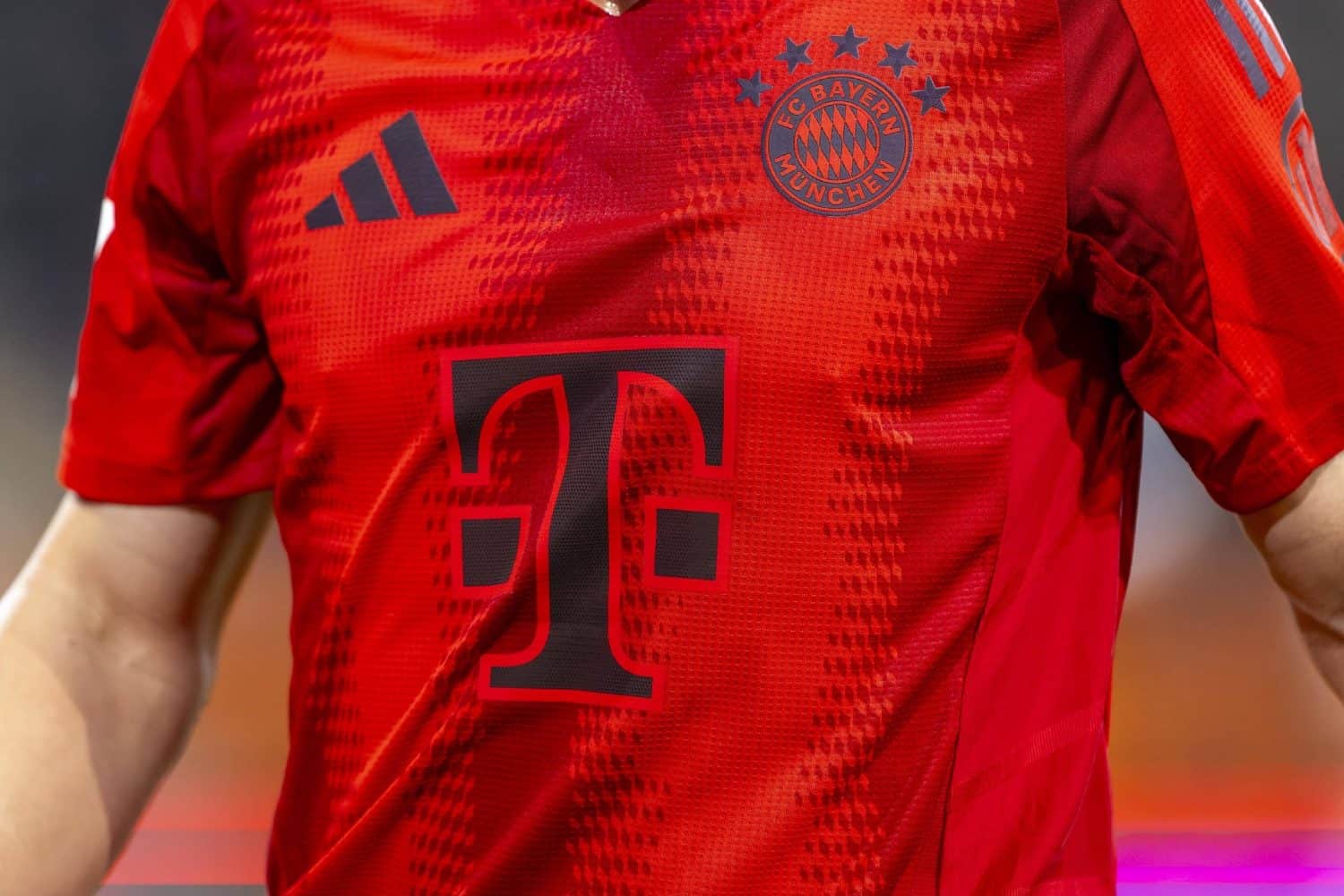 FC Bayern Trikot Logo Telekom