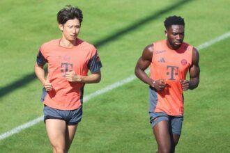 Alphonso Davies, Hiroki Ito