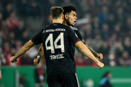 Josip Stanisic, Luis Diaz