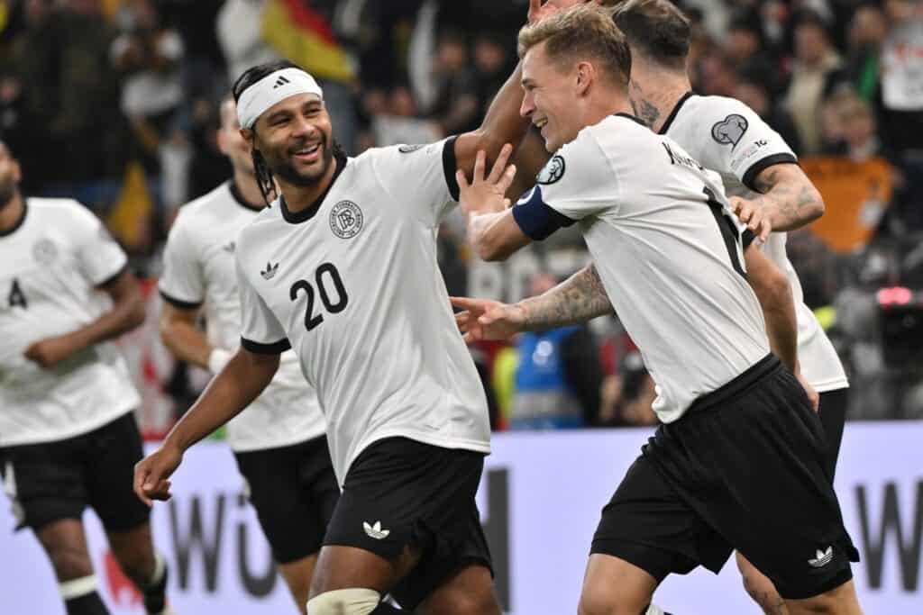 Joshua Kimmich, Serge Gnabry