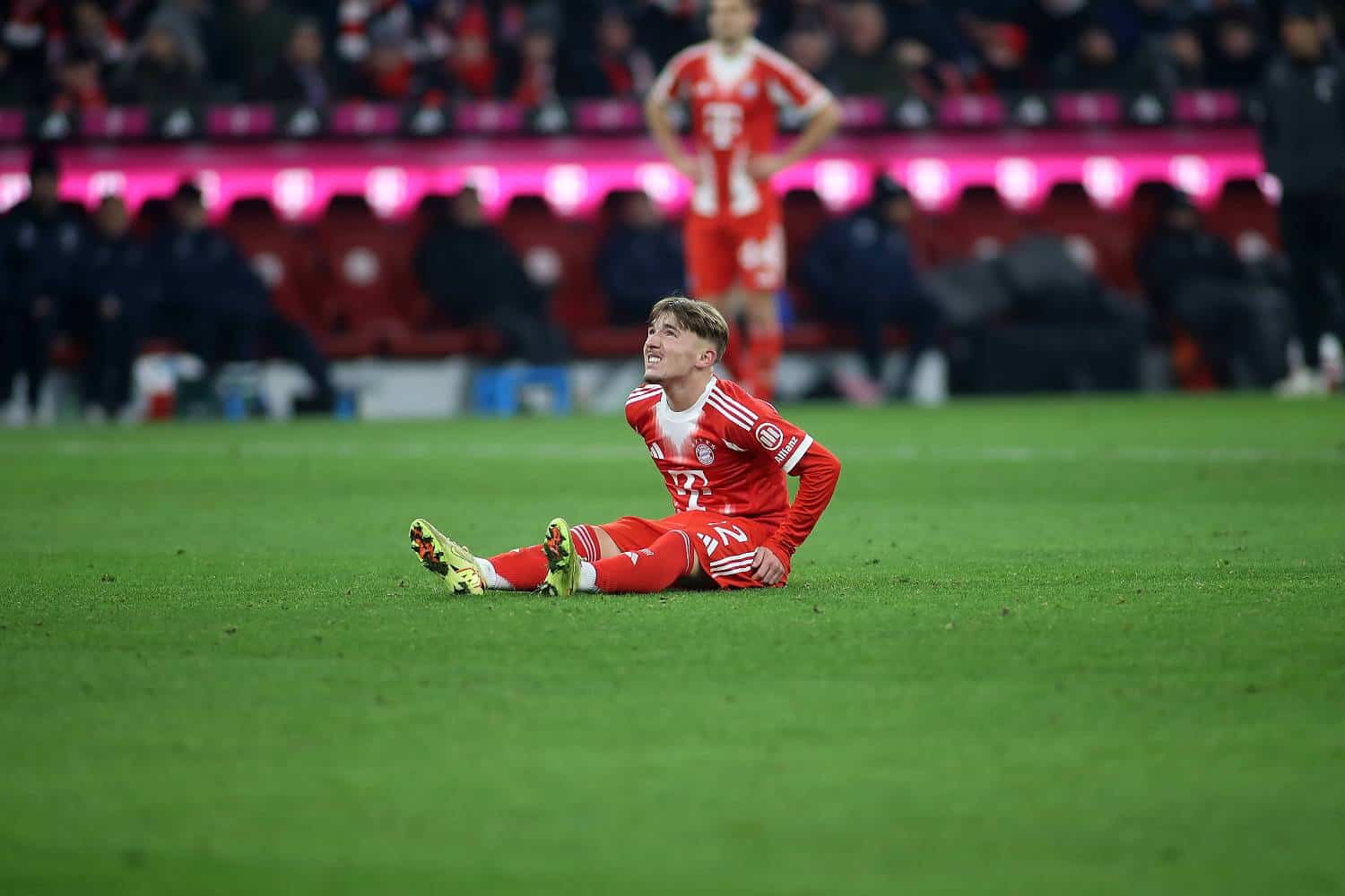 Sorge-um-Karl-Bayern-Youngster-muss-angeschlagen-raus