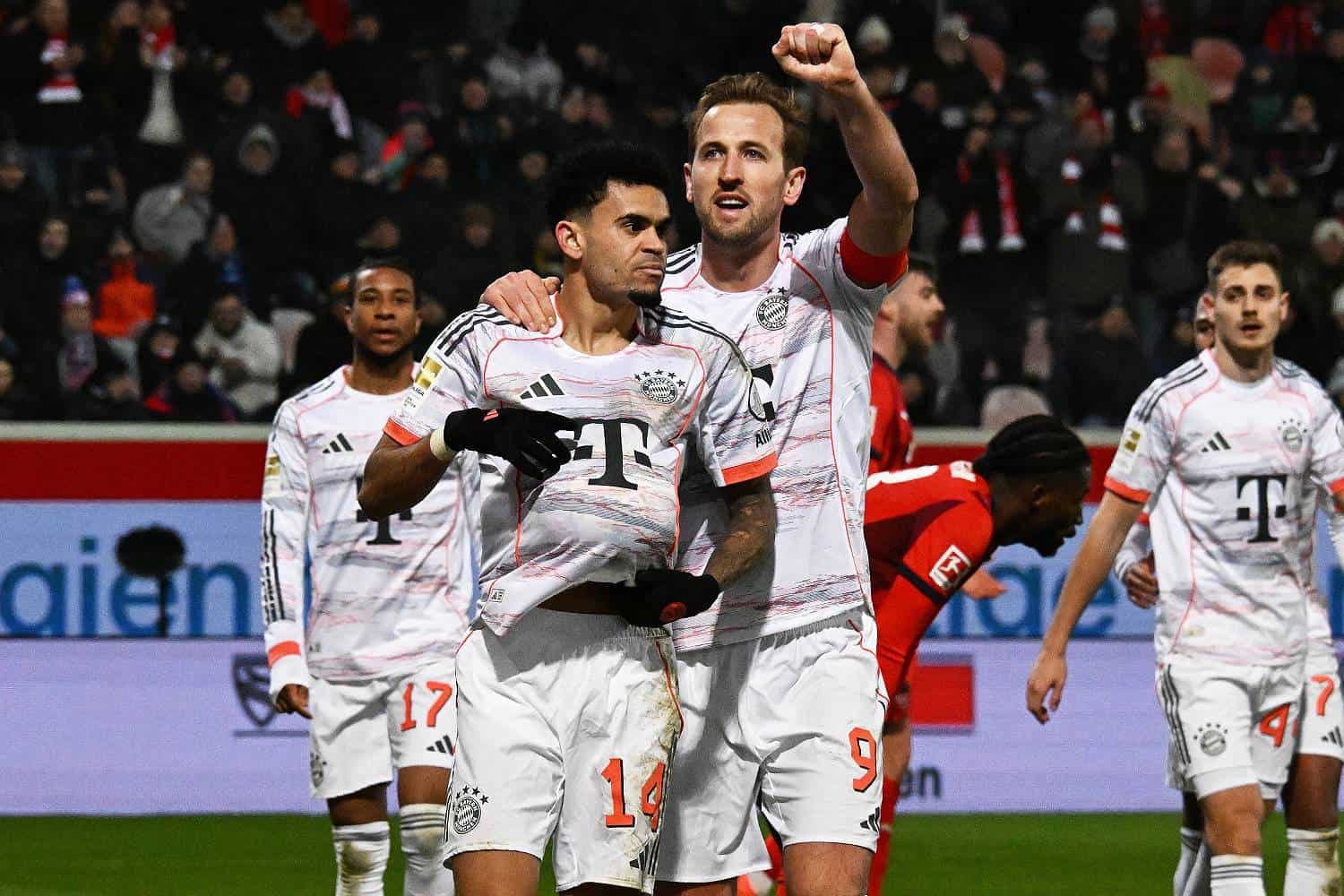 Bayerns-Ballerm-nner-Kane-und-Co-zerschie-en-die-Bundesliga