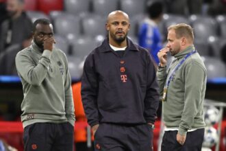 Aaron Danks, Vincent Kompany