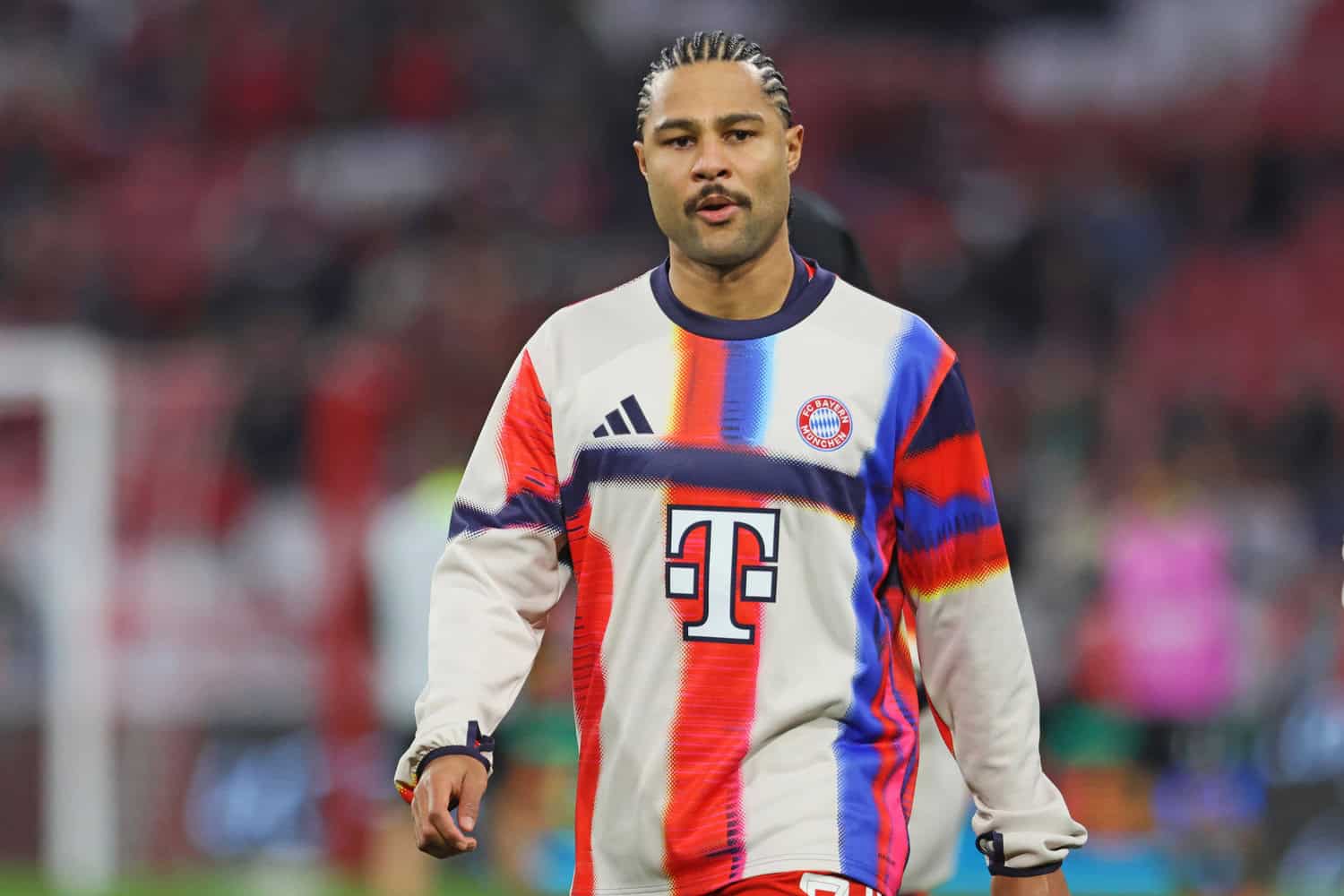 Vertragsgipfel-enth-llt-Gnabry-Verl-ngerung-bei-Bayern-r-ckt-n-her