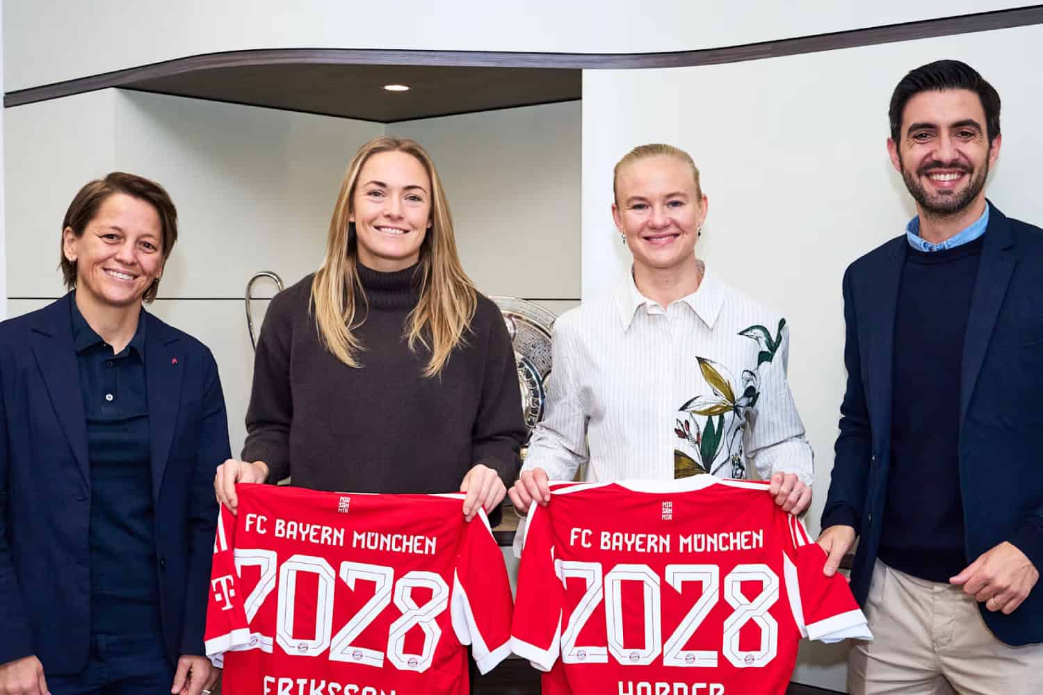 Zwei-Leaderinnen-bleiben-Bayern-verl-ngert-mit-Harder-und-Eriksson