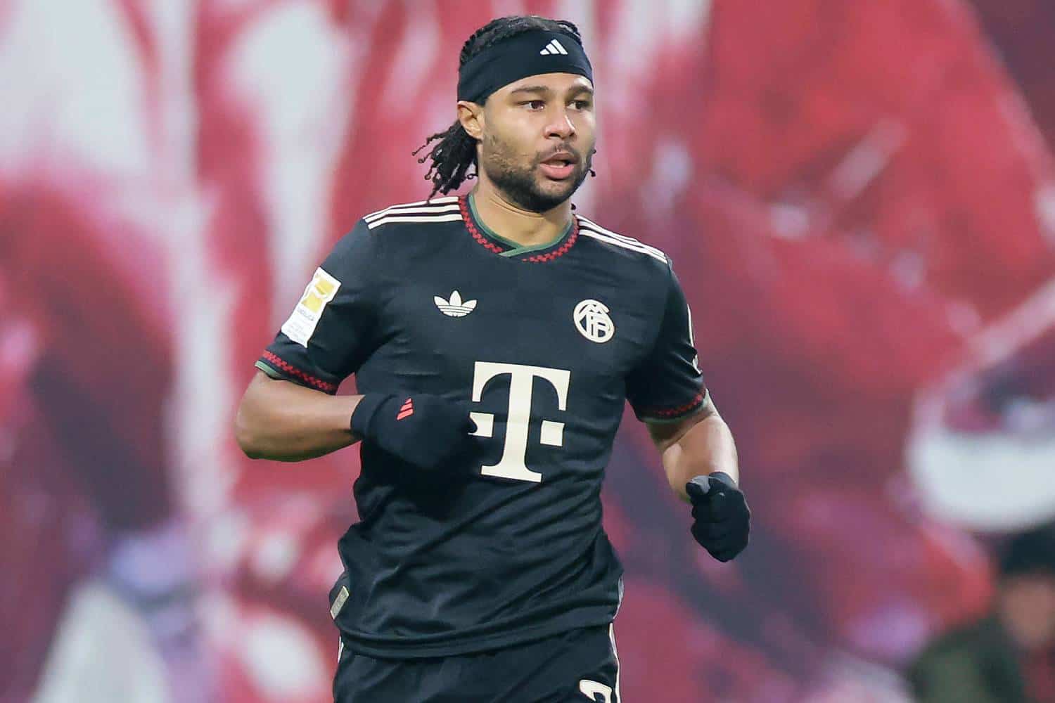 Gnabry-Verl-ngerung-nur-noch-Formalit-t-Bayern-Boss-l-sst-aufhorchen
