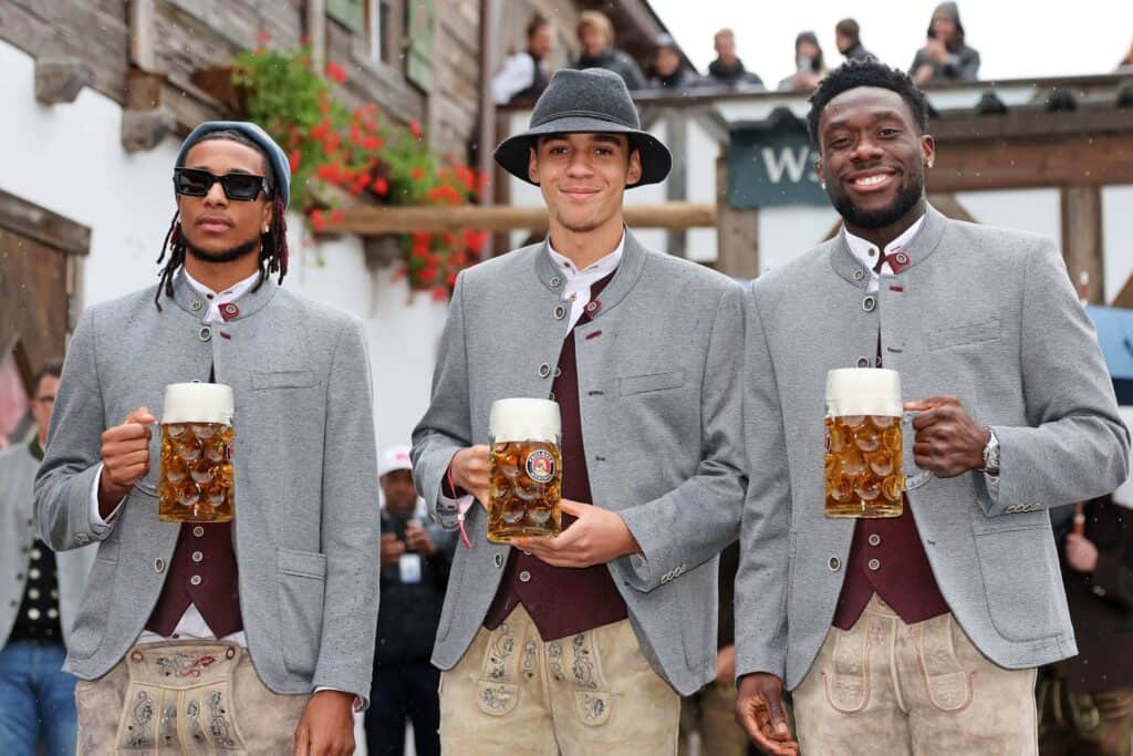 FC Bayern Wiesn-Trikot