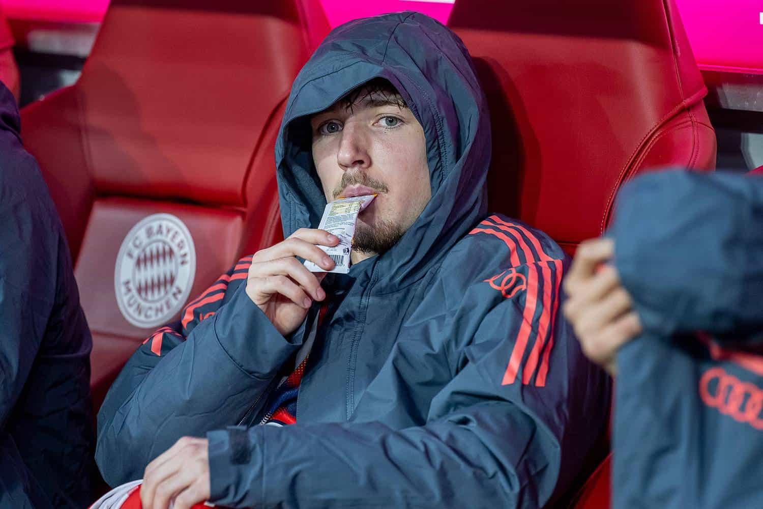 Formknick-bei-Karl-Das-sagt-der-Bayern-Youngster