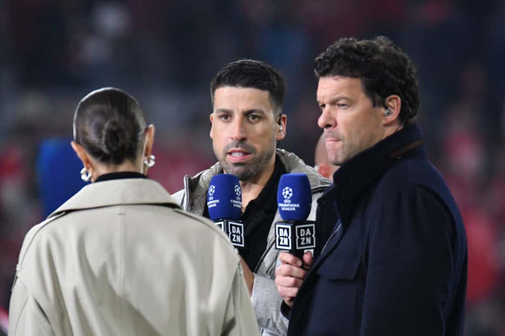 FC Bayern, DAZN