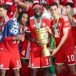 FC Bayern Jubel Pokalfinale Olise Musiala Davies