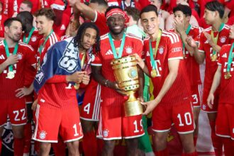 FC Bayern Jubel Pokalfinale Olise Musiala Davies