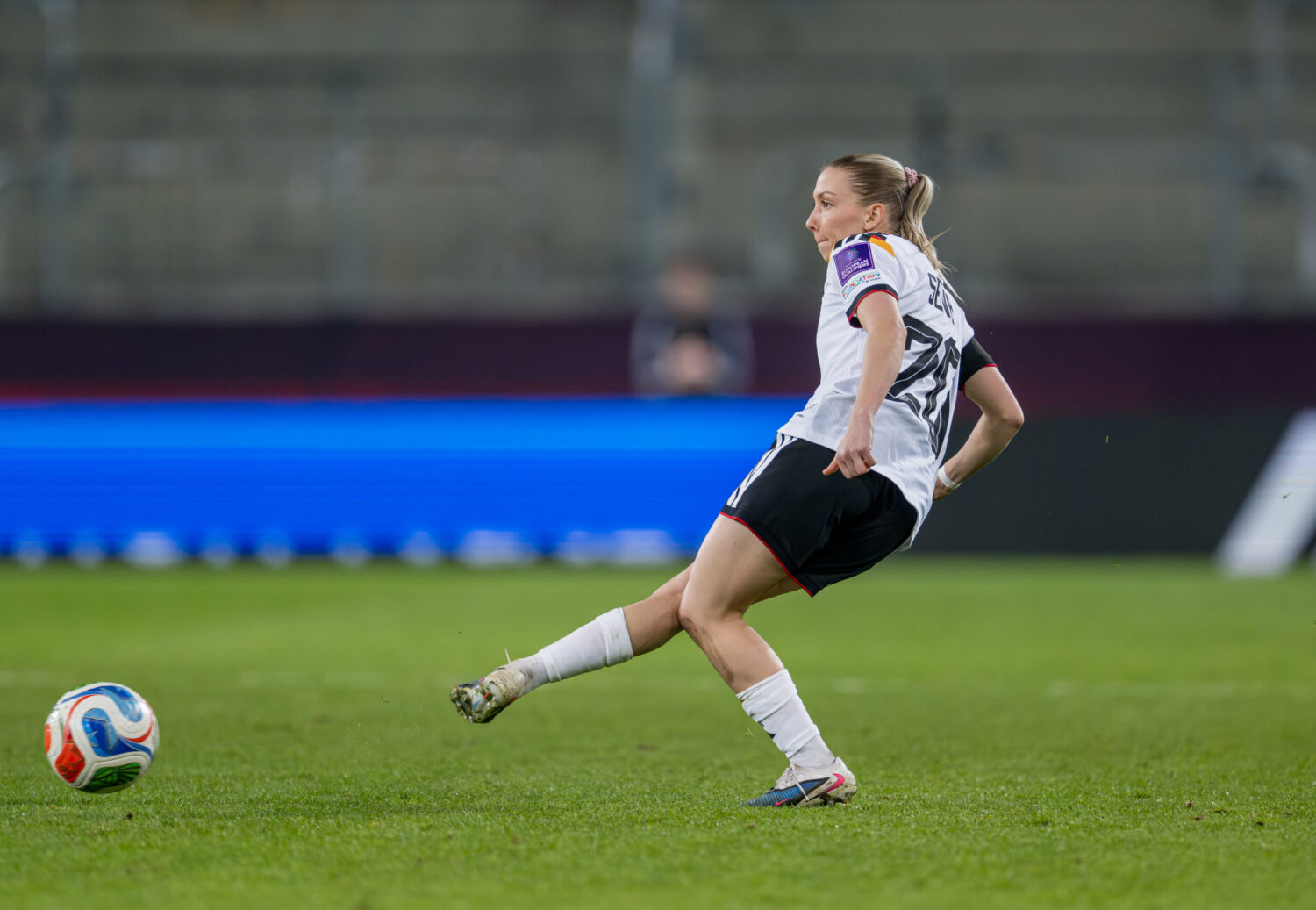 Elisa Senß