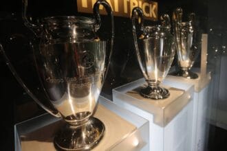 CL Trophäe