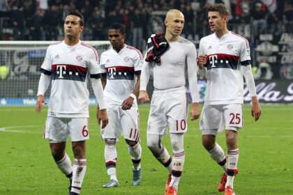 Douglas Costa