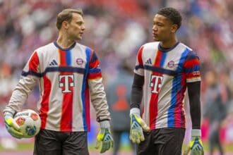 Manuel Neuer, Leonard Prescott