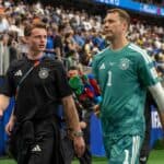 Jonas Urbig, Manuel Neuer