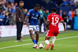 Junior Dina Ebimbe, Alphonso Davies
