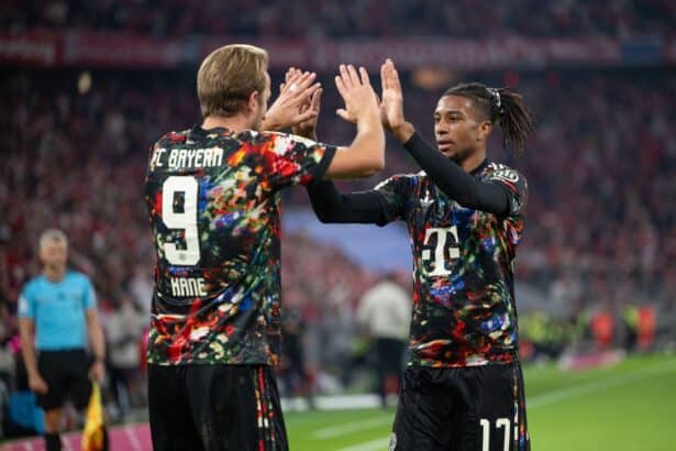 Harry Kane, Michael Olise, Jubel