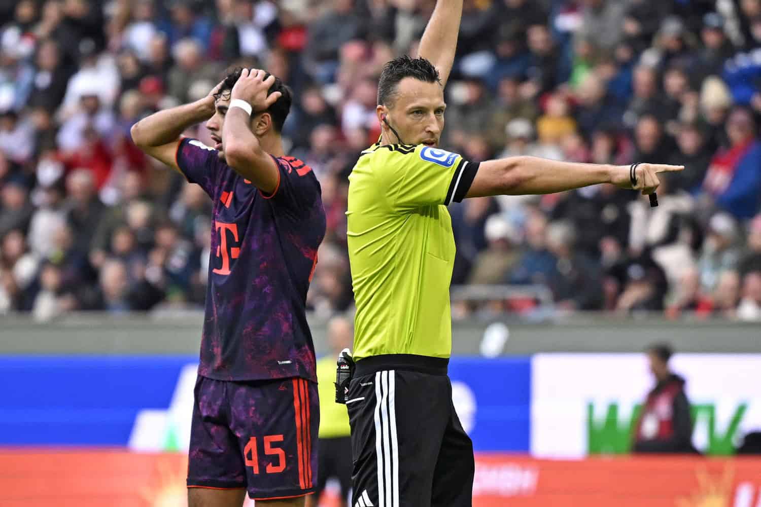 FC Augsburg vs. FC Bayern