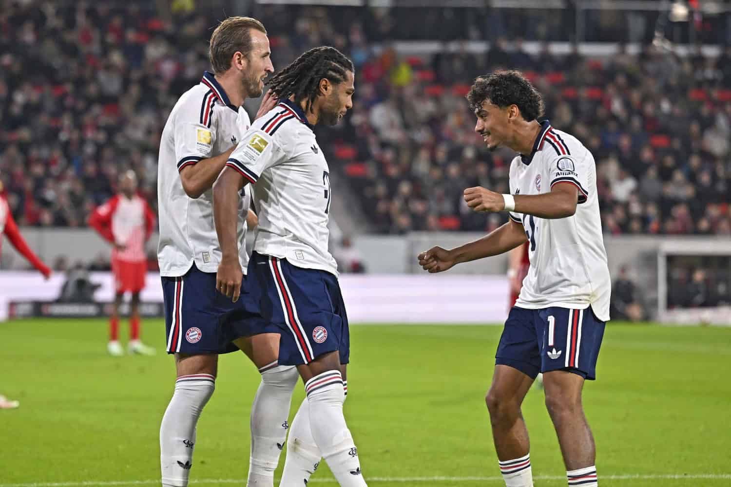 Last-Minute-Drama: Bayern feiert Sieg beim SC Freiburg